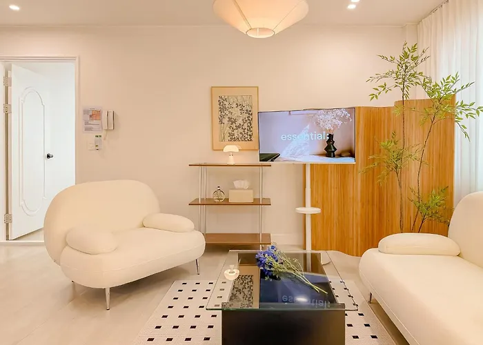 Large For 10 People, Near Jongno, Itaewon , Seongsu,family Trip Apartamento Seúl
