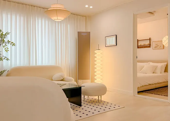 Large For 10 People, Near Jongno, Itaewon , Seongsu,family Trip * Seúl