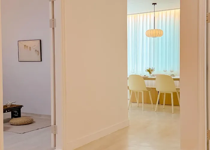 Apartamento Large For 10 People, Near Jongno, Itaewon , Seongsu,family Trip *