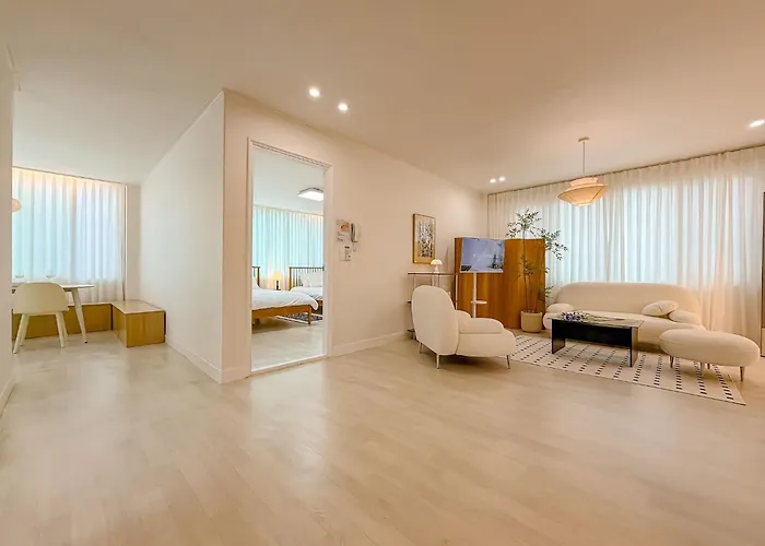 Large For 10 People, Near Jongno, Itaewon , Seongsu,family Trip Apartamento *